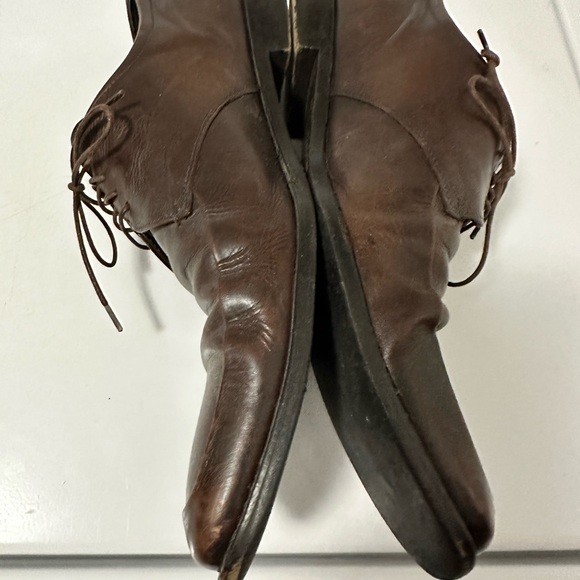 Men’s Prada shoes - Picture 2 of 4